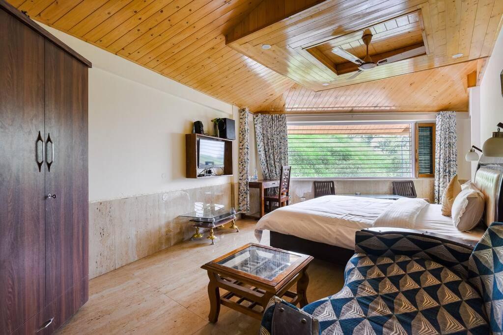 Kasauli Cascade A Cheerfull 4 Bedroom Challet Екстер'єр фото