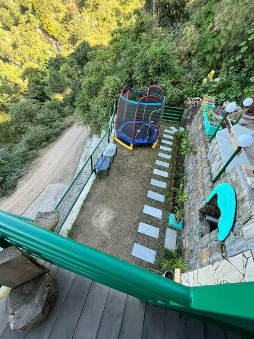Kasauli Cascade A Cheerfull 4 Bedroom Challet Екстер'єр фото