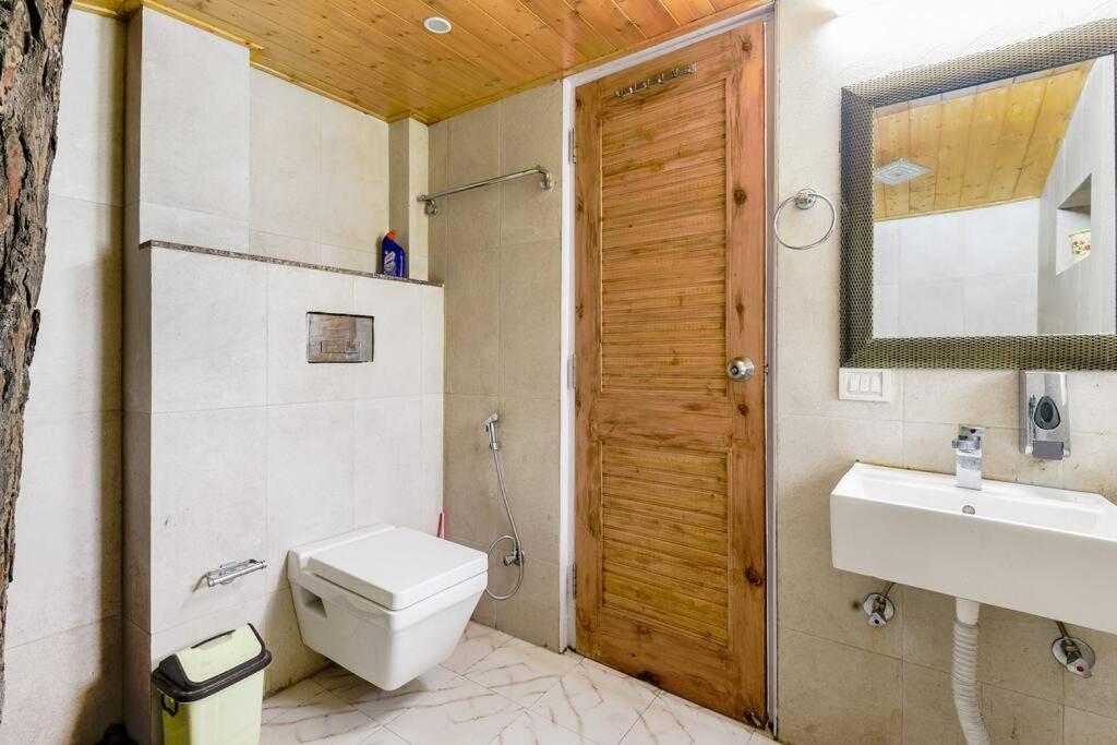 Kasauli Cascade A Cheerfull 4 Bedroom Challet Екстер'єр фото