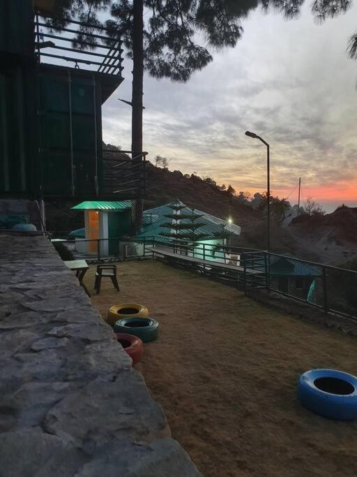 Kasauli Cascade A Cheerfull 4 Bedroom Challet Екстер'єр фото