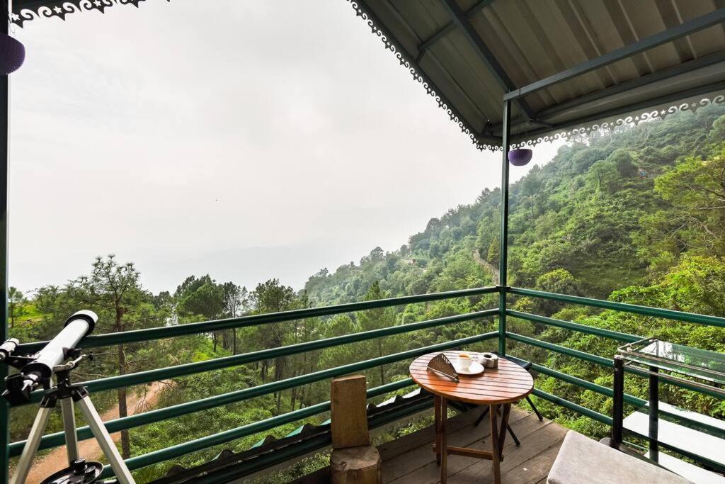 Kasauli Cascade A Cheerfull 4 Bedroom Challet Екстер'єр фото